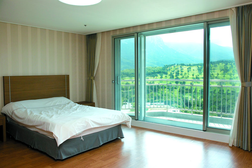 I Park Condominium Sokcho Eksteriør billede